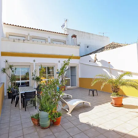 Apartment C25 - Town Center In