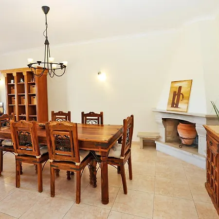 Apartment C25 - Town Center In *