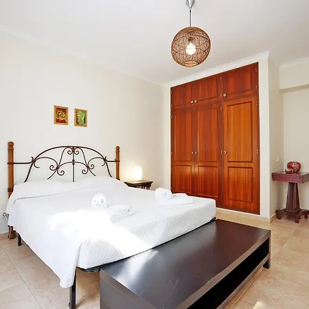 C25 - Town Center In 公寓