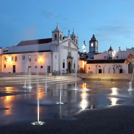 C25 - Town Center In *